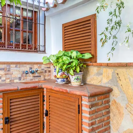 Holiday home Casa Escutia